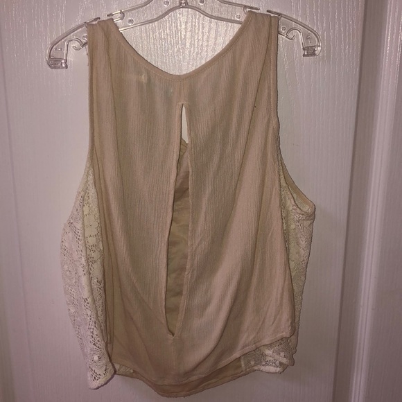 Embroidered crochet shirt - Picture 2 of 2